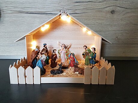 Vánoční betlém VM B1 s 11 figurkami